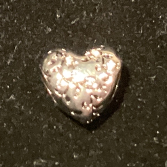 925 Silver heart charm - Picture 1 of 3